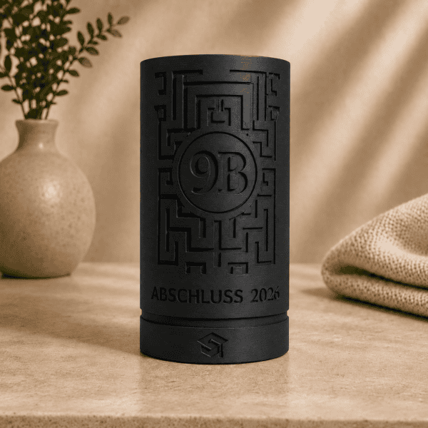 Personalisierte Labyrinth-Geschenkbox zum Abschluss in Schwarz